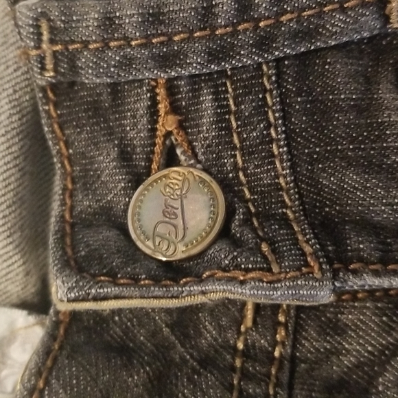(3 for $50)Dereon Jeans - Picture 6 of 8